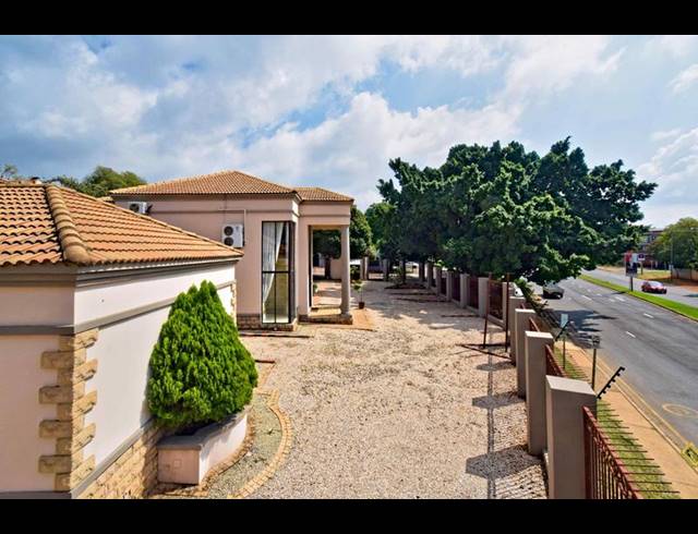 BUSINESS FOR SALE IN MENLO PARK